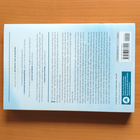 3/$20 - "Between Two Kingdoms: A Memoir of a Life Interrupted" Book - Picture 2 of 4